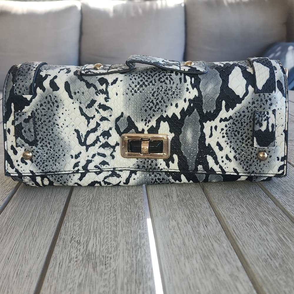 Stylish Black and White Women's Bag